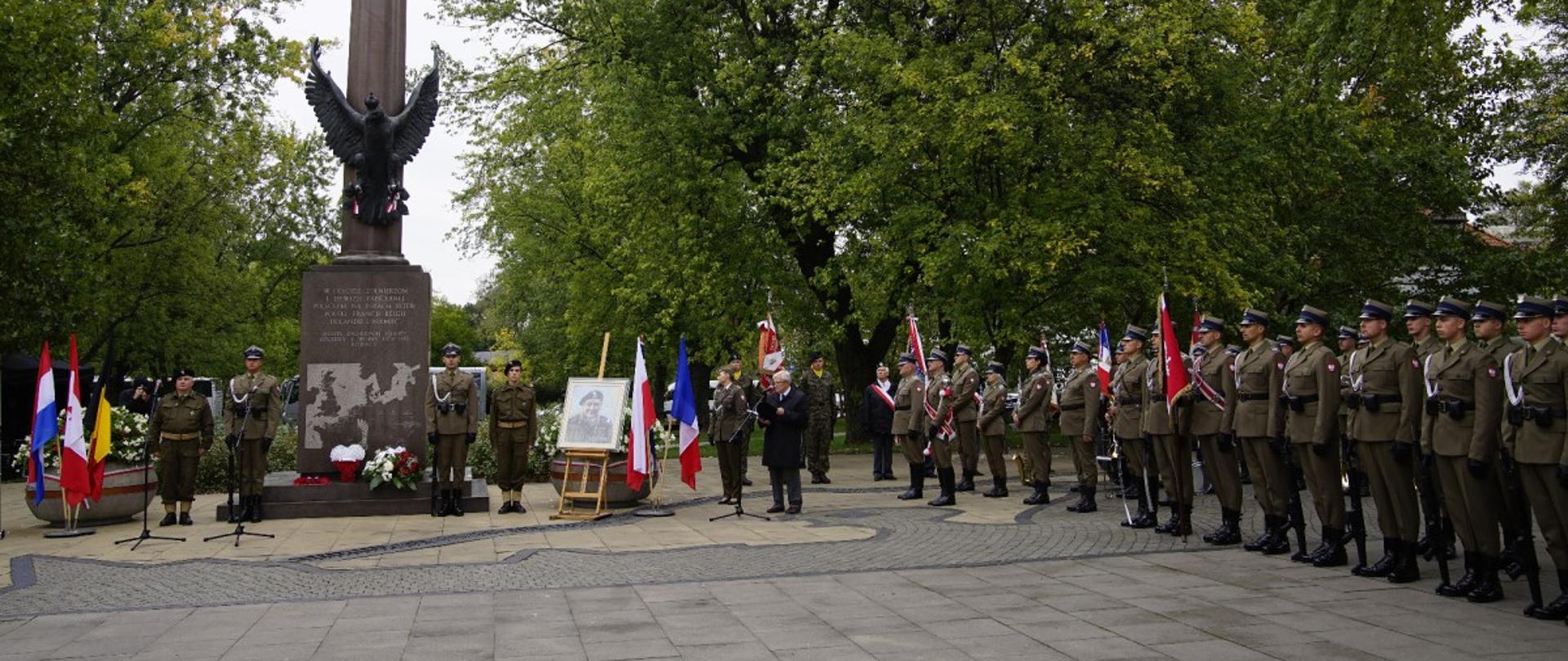 Upamiętnienie 1. Dywizji Pancernej 