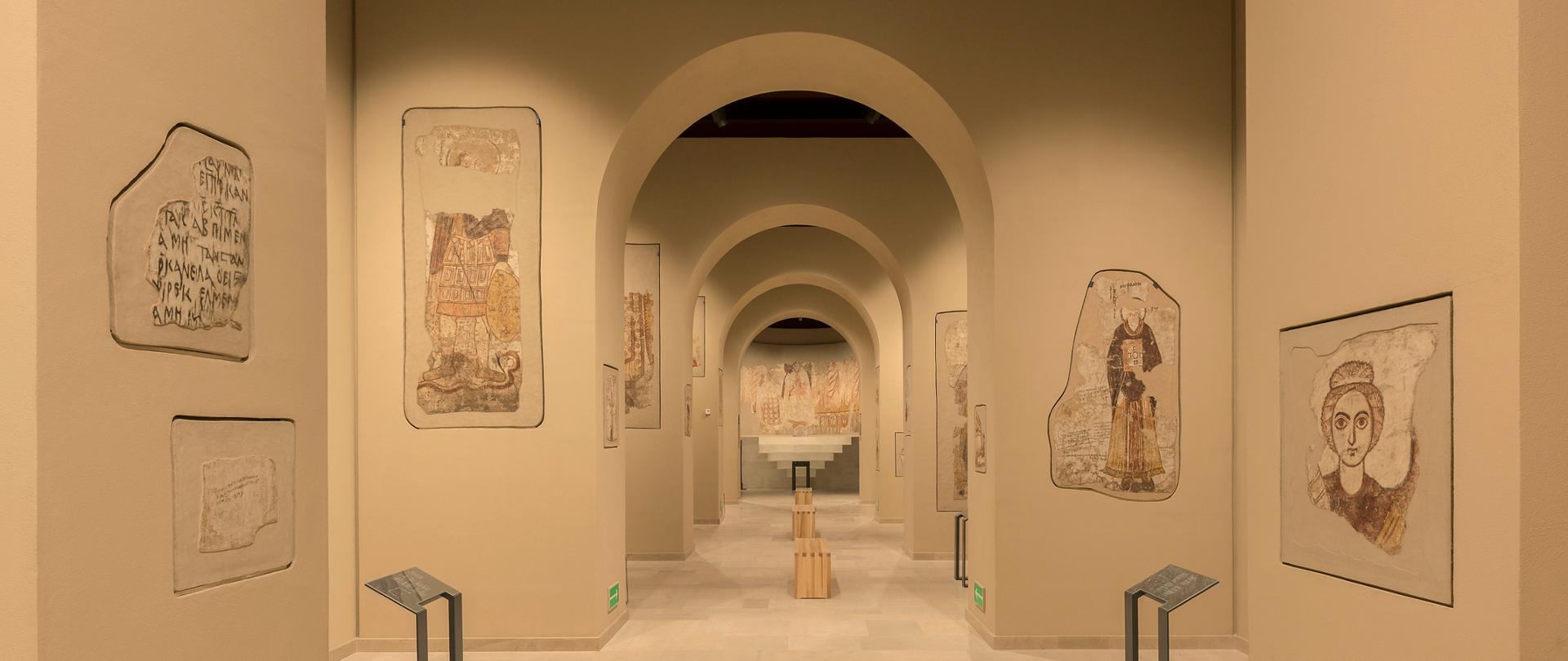1. El interior de la Galería Faras en el Museo Nacional de Varsovia después de la renovación y apertura en 2014