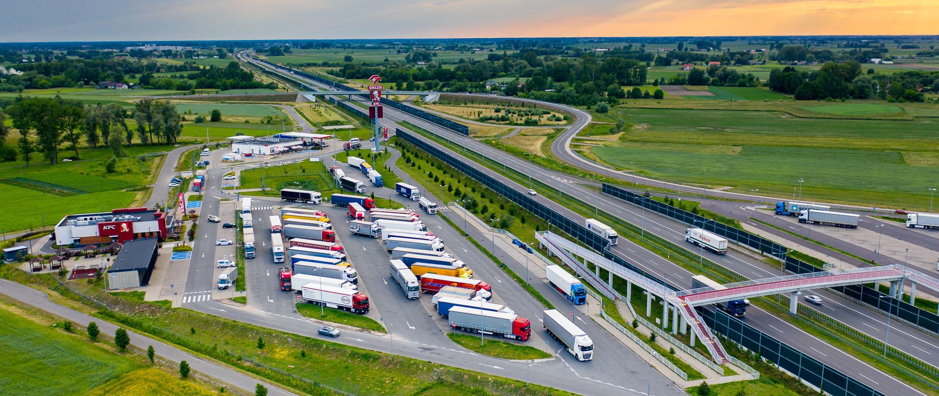 MOP - Miejsce Obsługi Podróżnych przy A2 widziane z powietrza