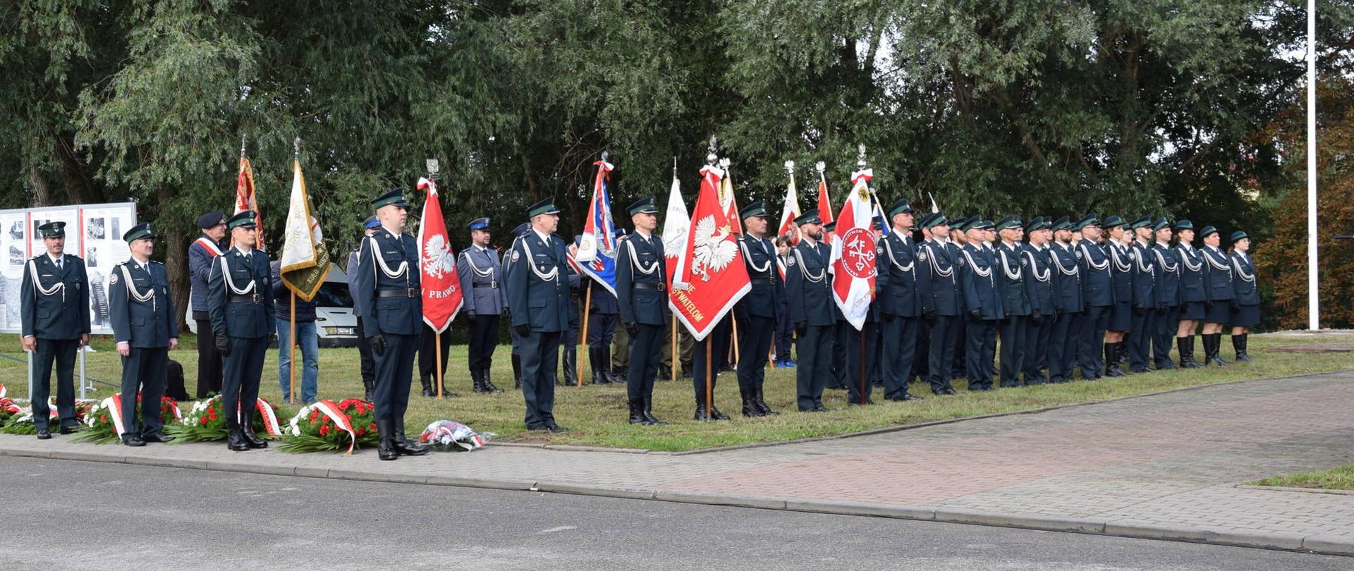 Kompania honorowa Służby Celno-Skarbowej.