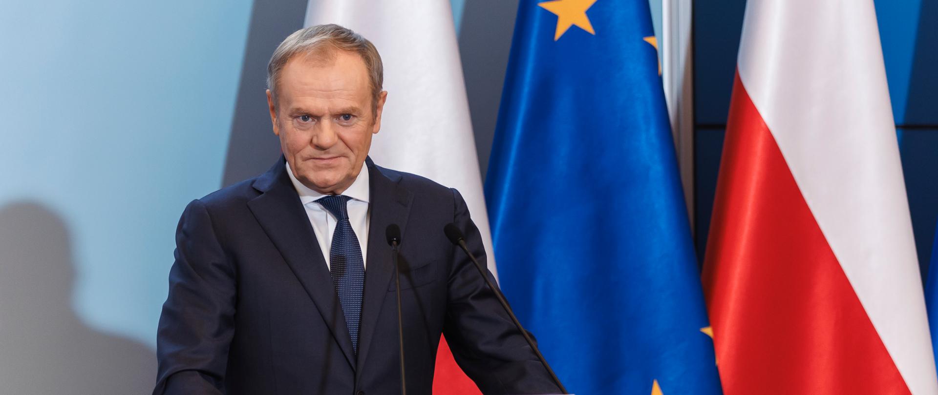 Premier Donald Tusk podczas oświadczenia dla mediów