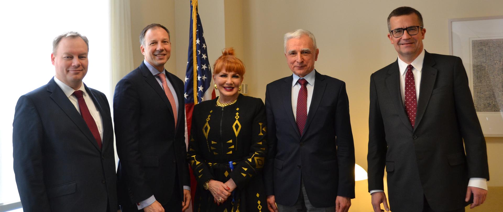 Zdjęcie ze spotkania Ministra Naimskiego z Francisem Fannonem, asystentem Sekretarza Stanu, Ambasadorem RP w USA oraz Ambasador USA w Polsce oraz doradcą Ministra Klimatu