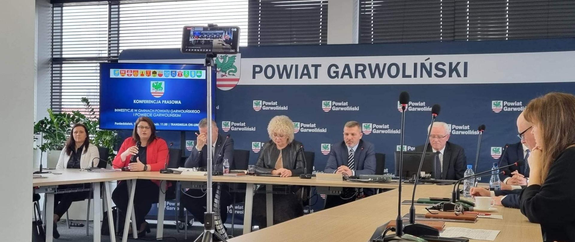 Podsumowanie inwestycji w gminach powiatu garwolińskiego i powiecie garwolińskim