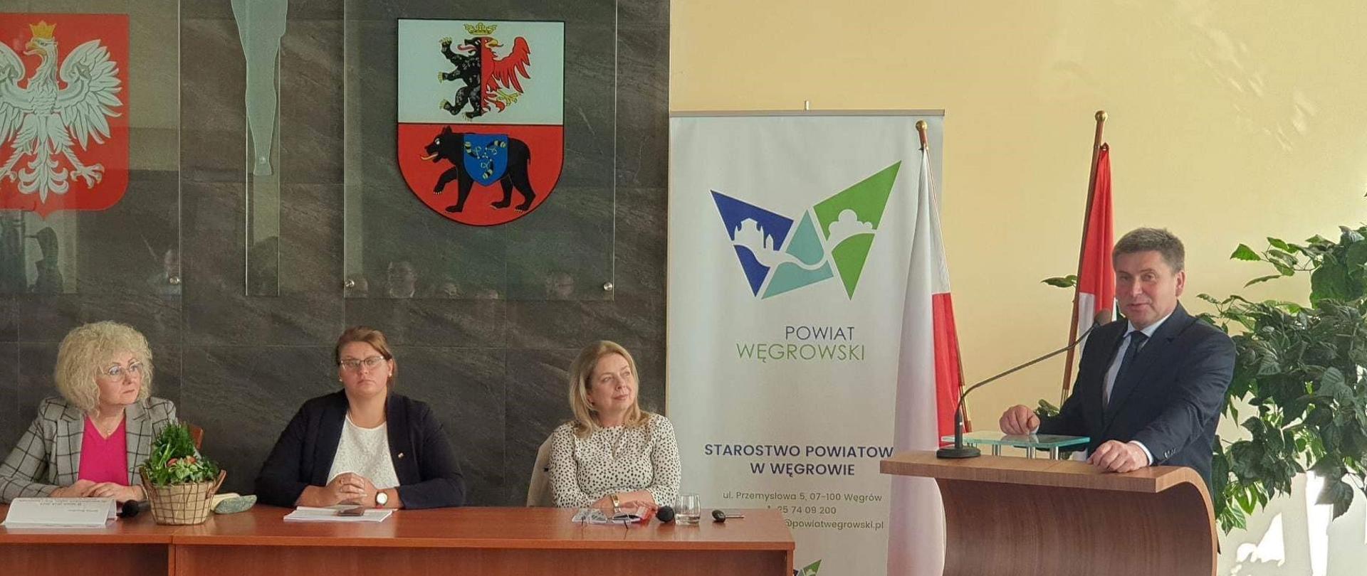 Konferencja prasowa „Polska jest jedna – Inwestycje lokalne” w Węgrowie