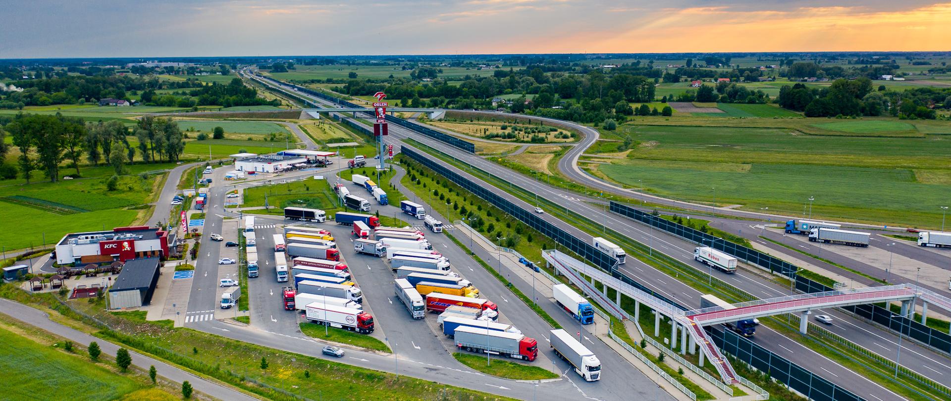 MOP - Miejsce Obsługi Podróżnych przy A2 widziane z powietrza