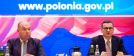 Premier RP Mateusz Morawiecki i Minister Jan Dziedziczak podczas posiedzenia Zespołu do spraw Polonii i Polaków za Granicą.