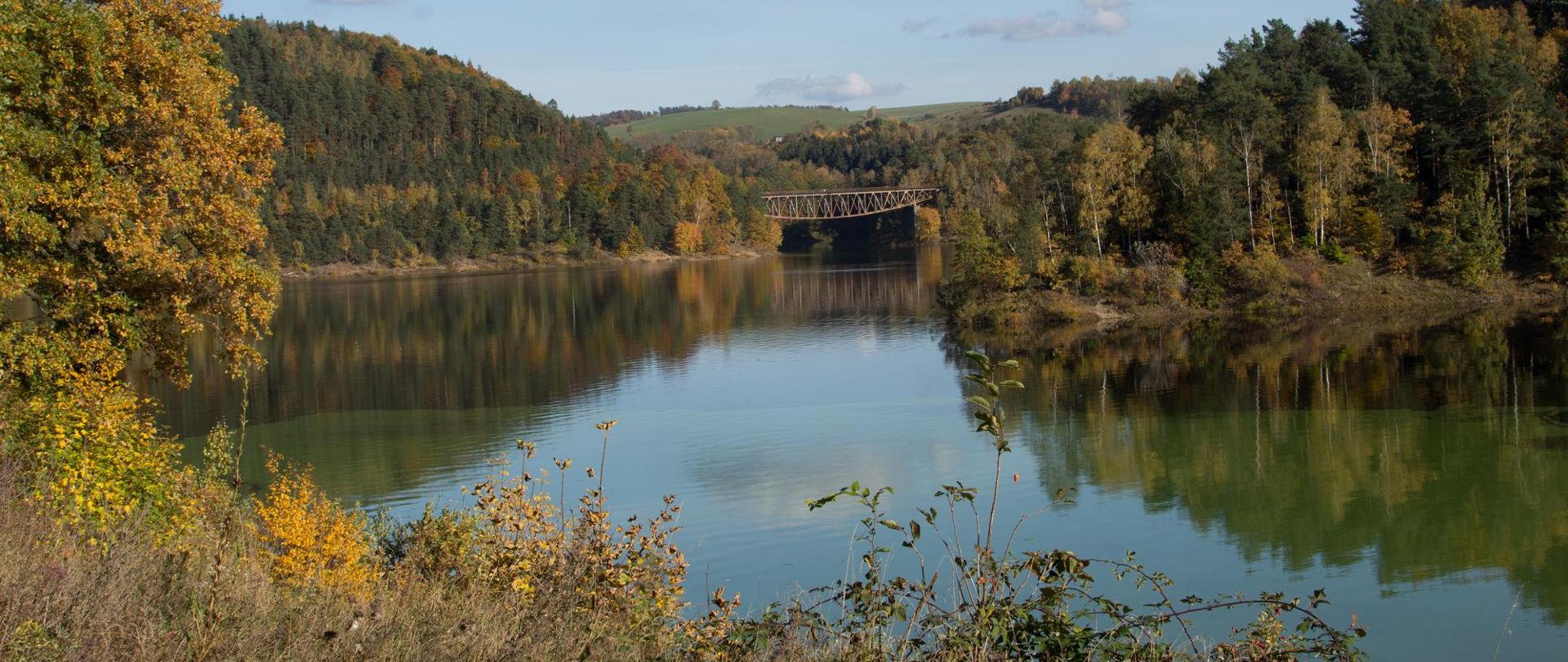 Zbiornik Pilchowice, czyli popularne Jezioro Pilchowickie, na rzece Bóbr.