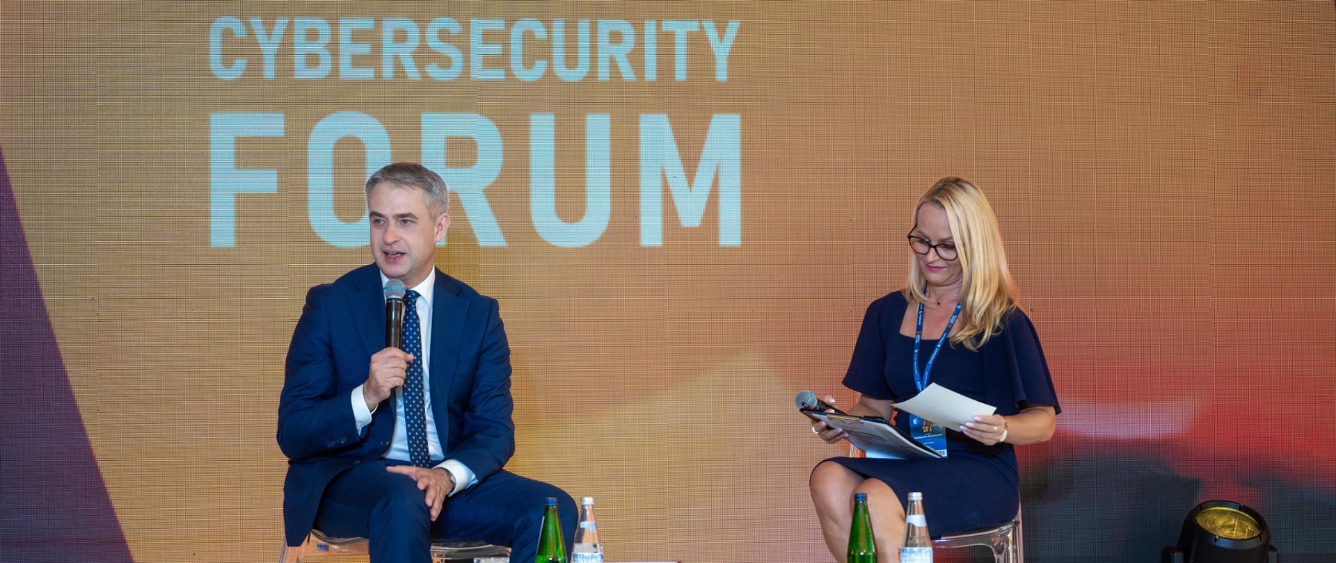 Zdjęcie Wicepremiera, ministra cyfryzacji Krzysztofa Gawkowskiego podczas VI Forum Cyberbezpieczeństwa w Karpaczu 