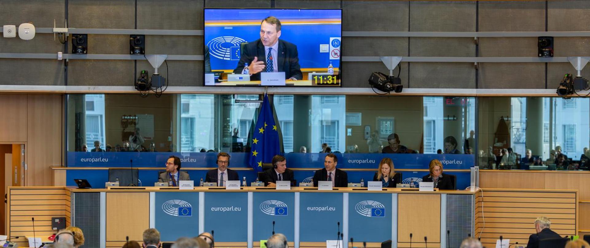 Minister Radosław Sikorski speaks in Brussels about Polish Presidency’s common foreign and security policy priorities