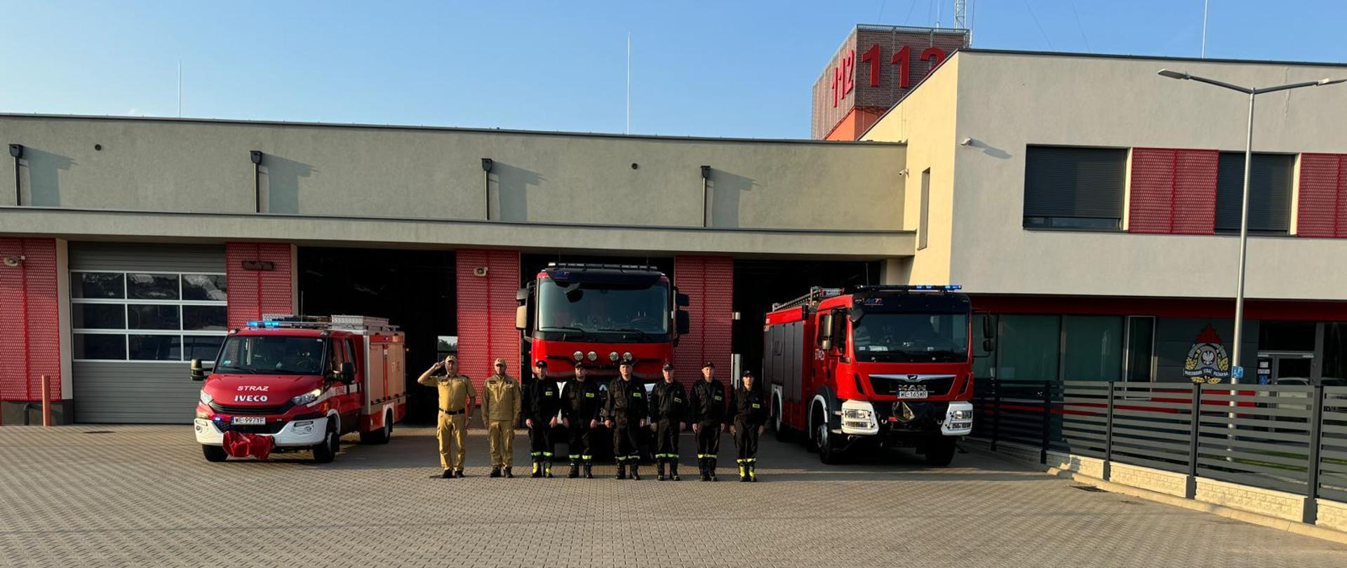 Oddanie hołdu zmarłym strażakom