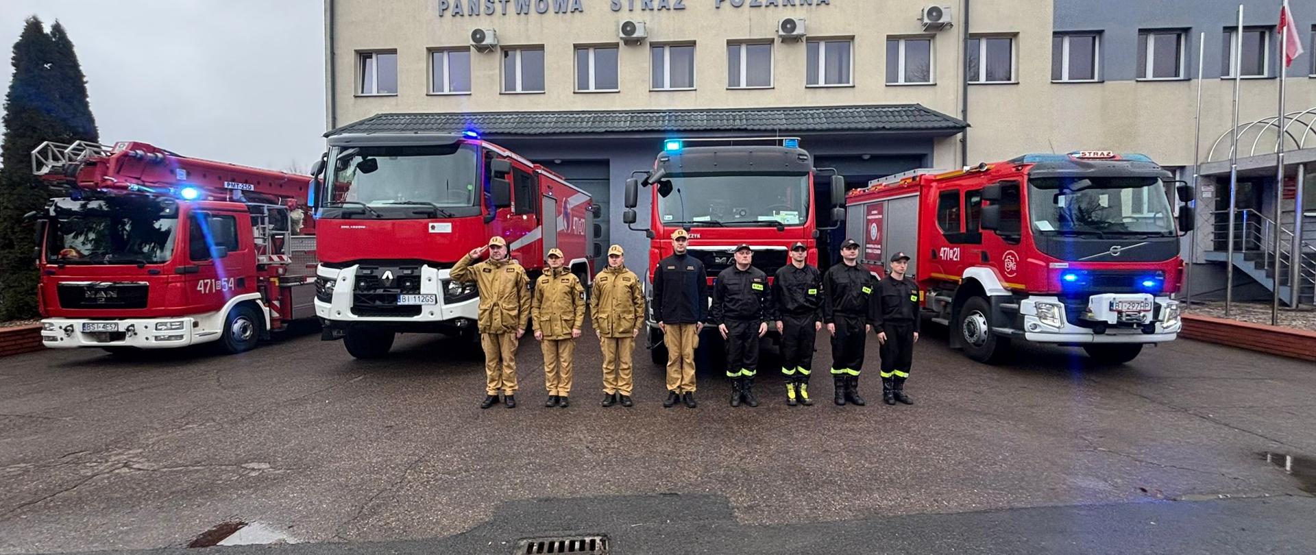 Oddanie hołdu tragicznie zmarłemu policjantowi.