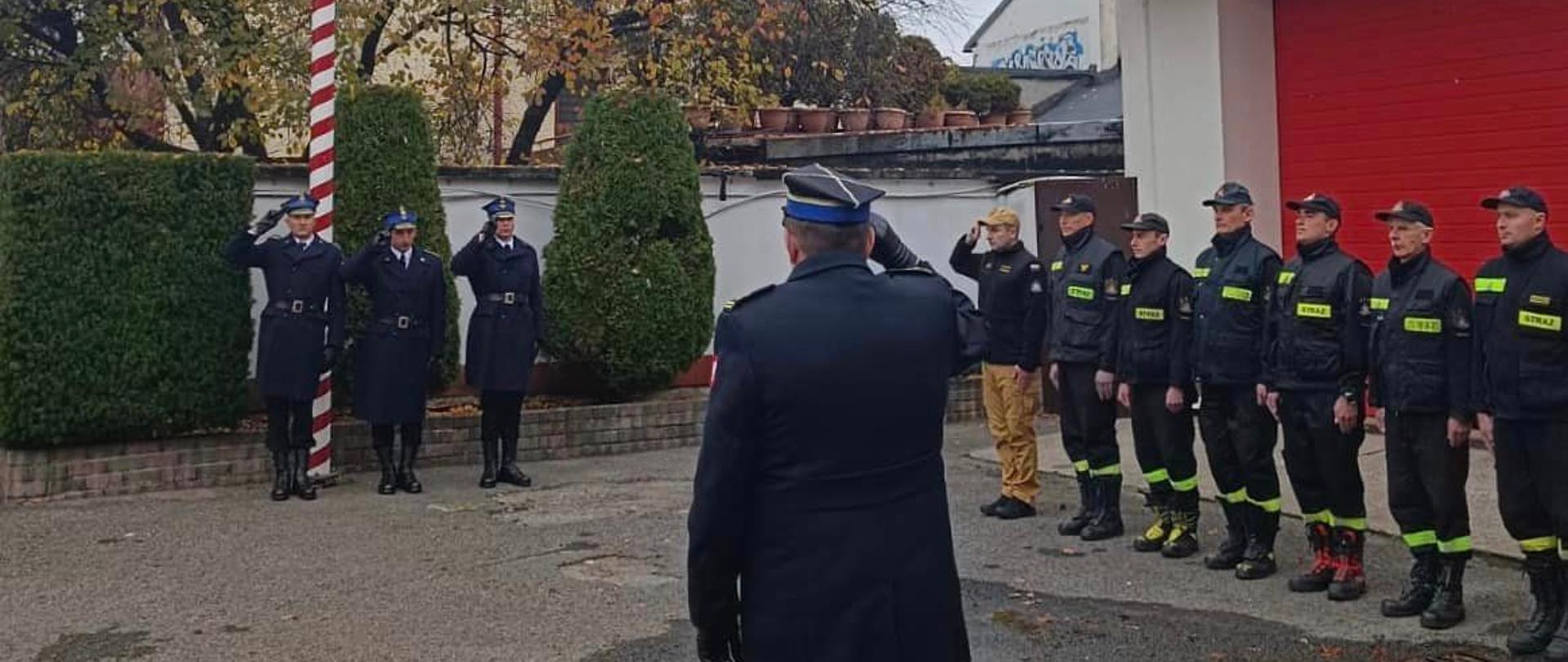 uroczysta zbiórka z okazji Święta Niepodległości