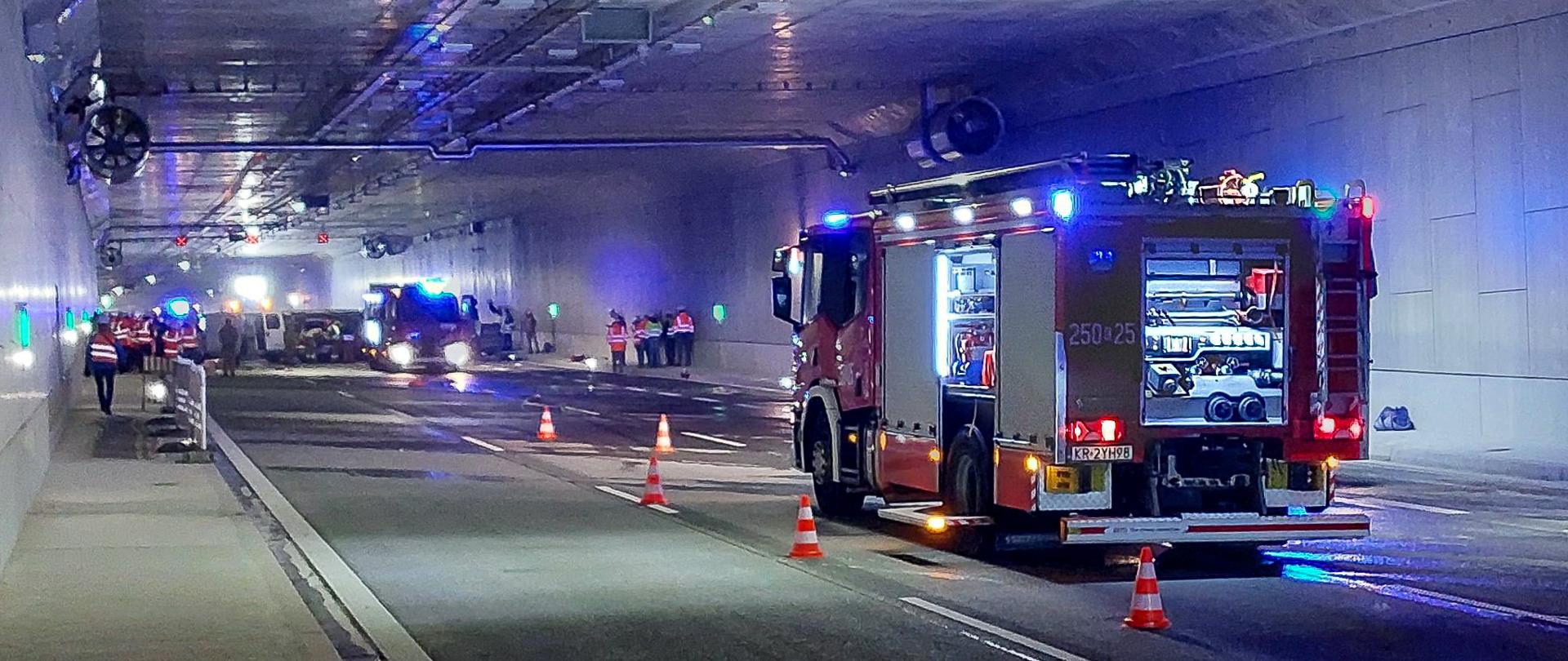 Ćwiczenia służb ratowniczych w tunelu na S52 Północna Obwodnica Krakowa