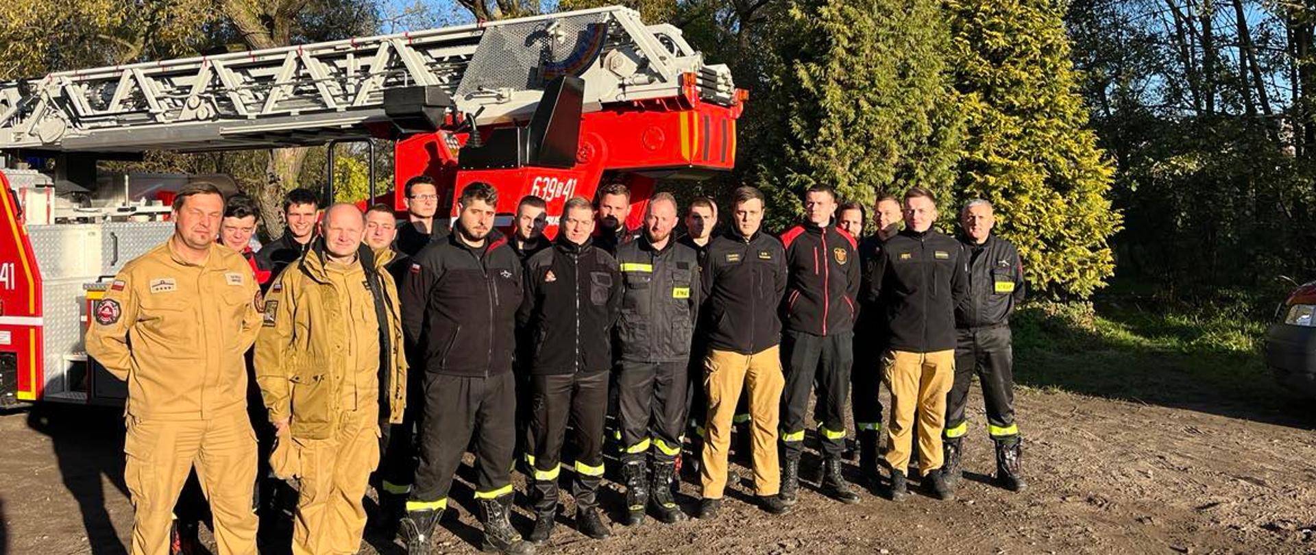 Szkolenie specjalistyczne kierowców-operatorów samochodów z drabiną mechaniczną