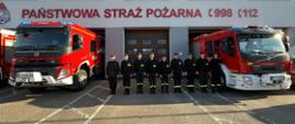 strażacy i druhowie przed JRG w Trzciance