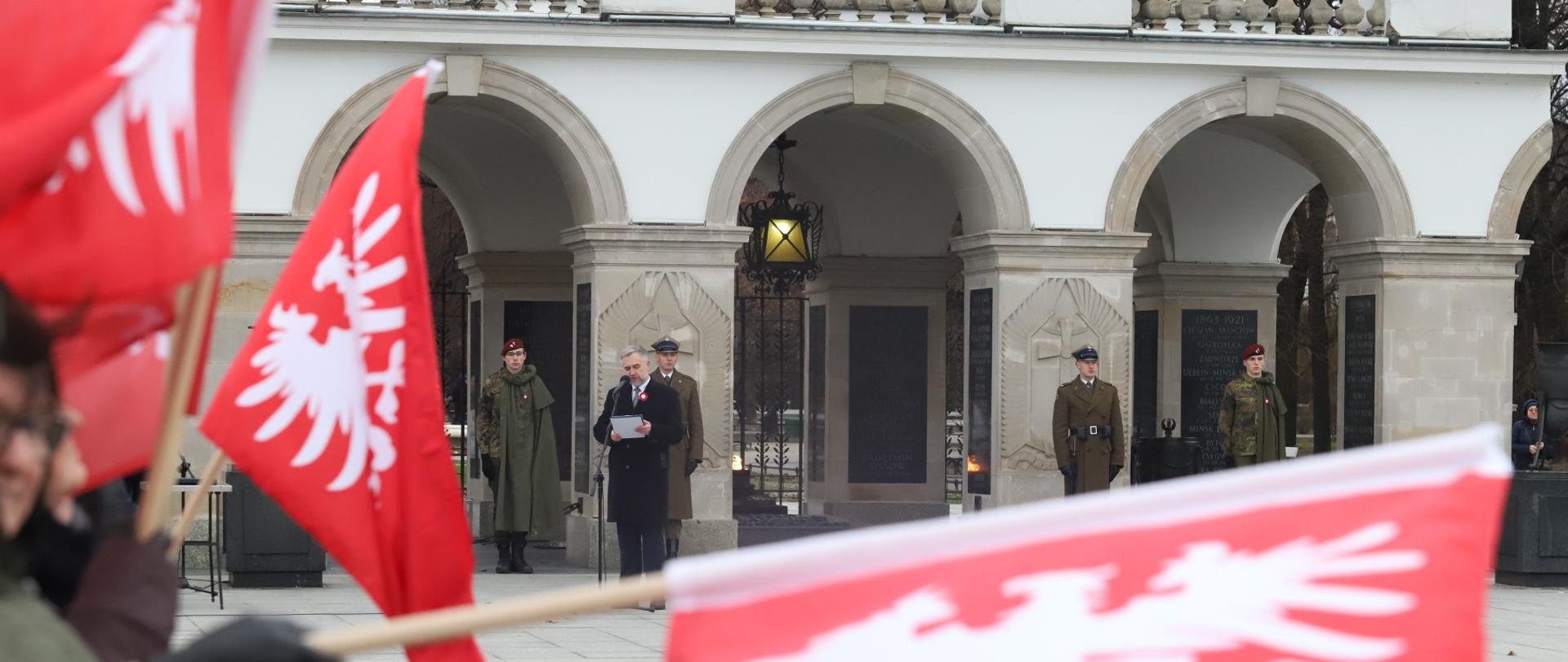 Uroczystości na pl. Józefa Piłsudskiego.