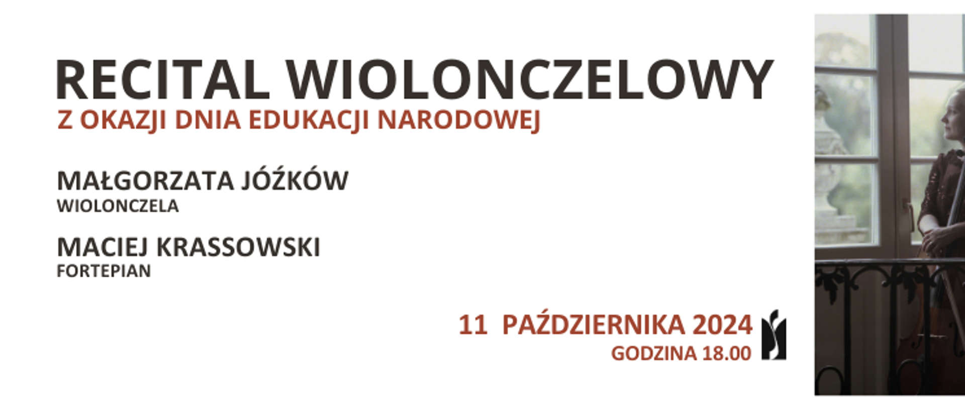 Na białym tle pionowego w prawej jego części uwidocznione jest czarno-białe zdjęcie wykonawcy z instrumentem w pozie zamyślenia na tle przeszklonych drzwi. U góry plakatu umiejscowione są wiadomości o koncercie napisane czarną czcionką. Od góry nazwa koncertu i informacja o wykonawcach. W prawym dolnym rogu logo szkoły i termin koncertu.