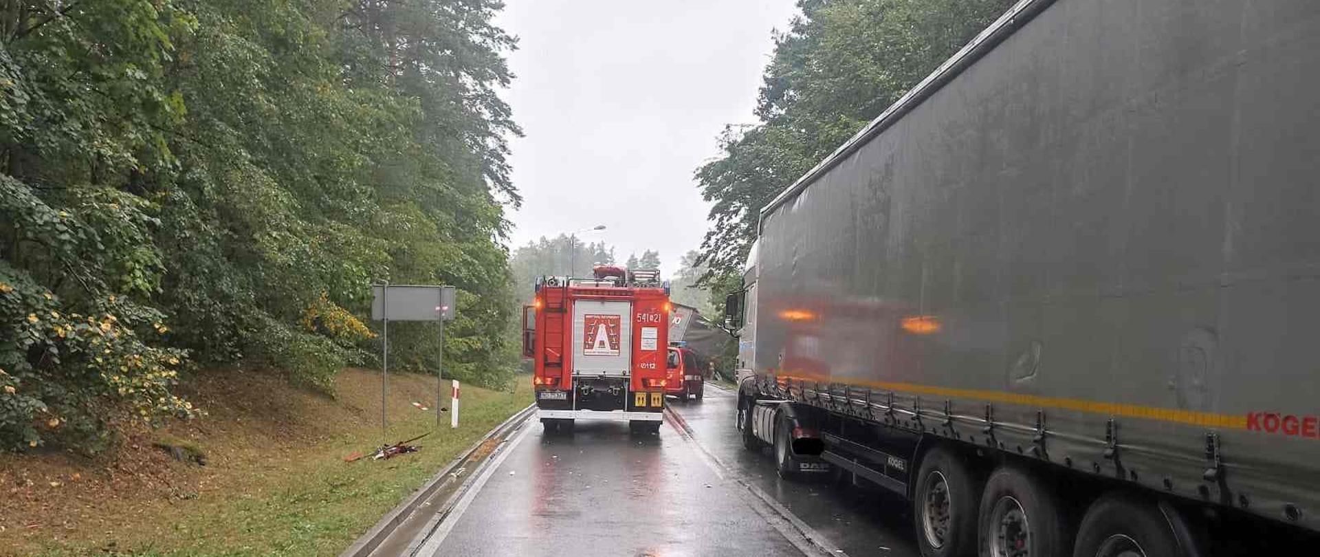 Kolizja dwóch samochodów ciężarowych