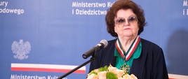 Anna Malewicz-Madey z Medalem „Gloria Artis” i Nagrodą Specjalną Ministra, fot Danuta Matloch