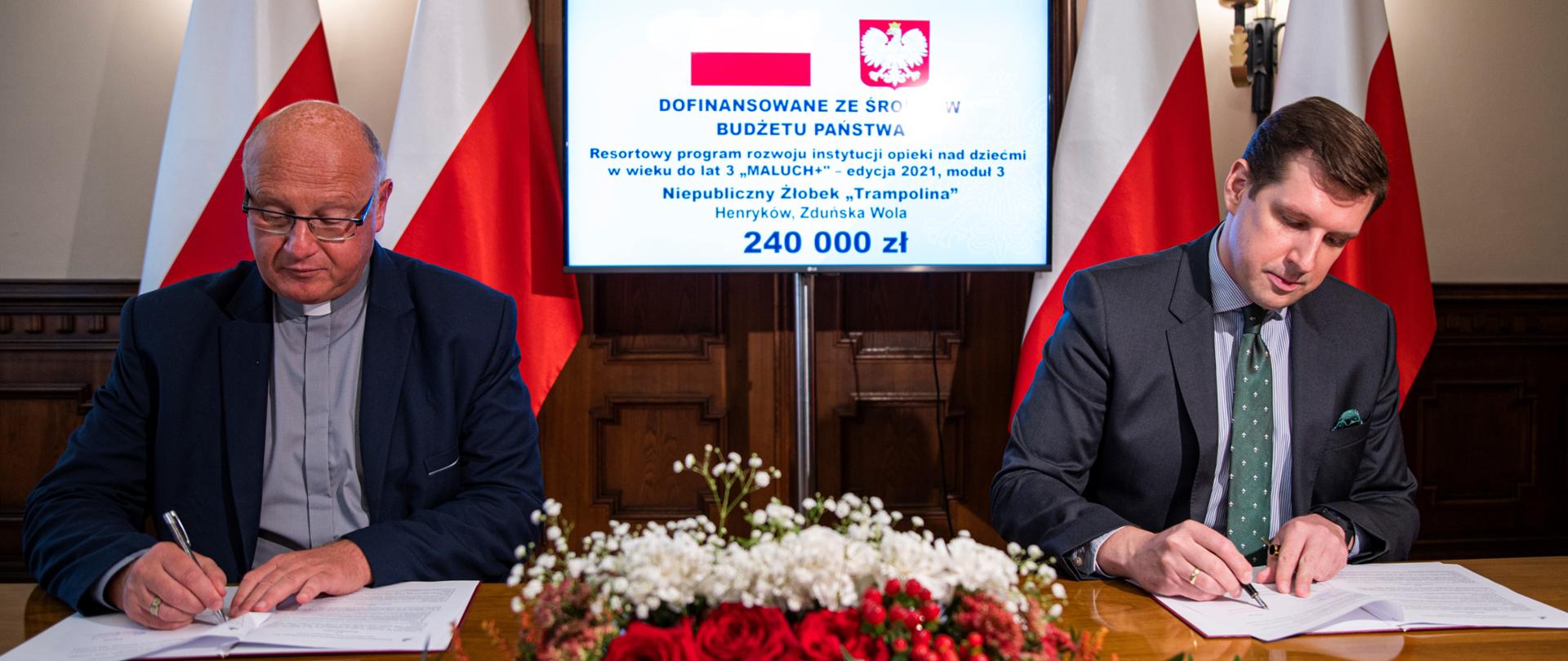 Wojewoda łódzki podpisał umowy w ramach programu na kwotę około 1,4 mln zł 