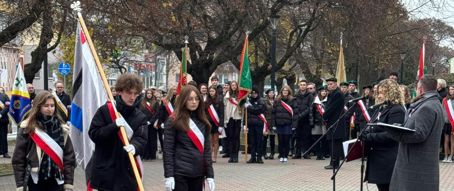 Na zdjęciu poczet sztandarowy PLSP podczas miejskich uroczystości z okazji Narodowego Święta Niepodległości 