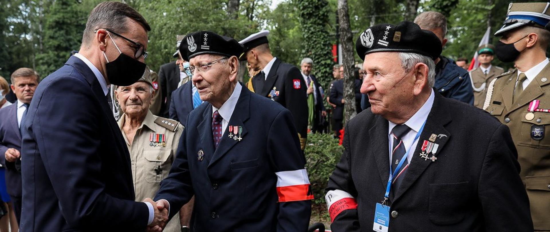 The “W” Hour – commemorating the Warsaw Insurgents at the “Gloria Victis” monument