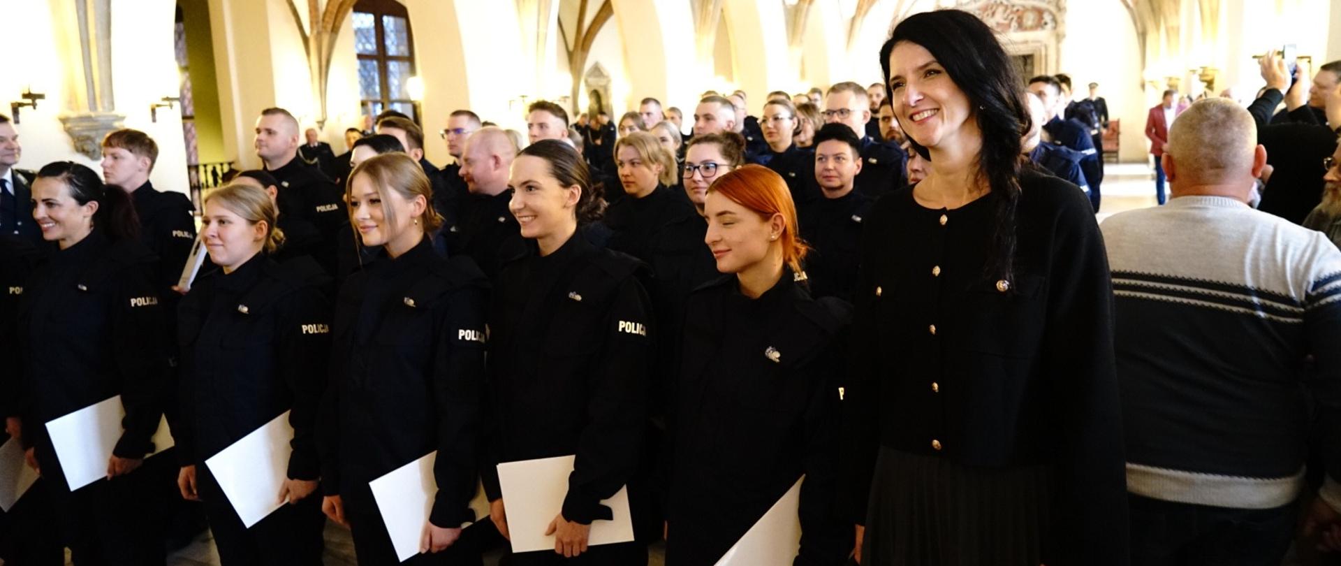 Nowi mundurowi we Wrocławiu zasilili szeregi dolnośląskiej Policji!