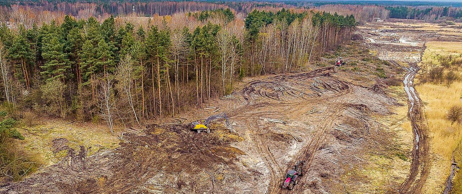 Fotografia lotnicza robót ziemnych przy budowie obwodnicy Poręby i Zawiercia w ciągu DK78