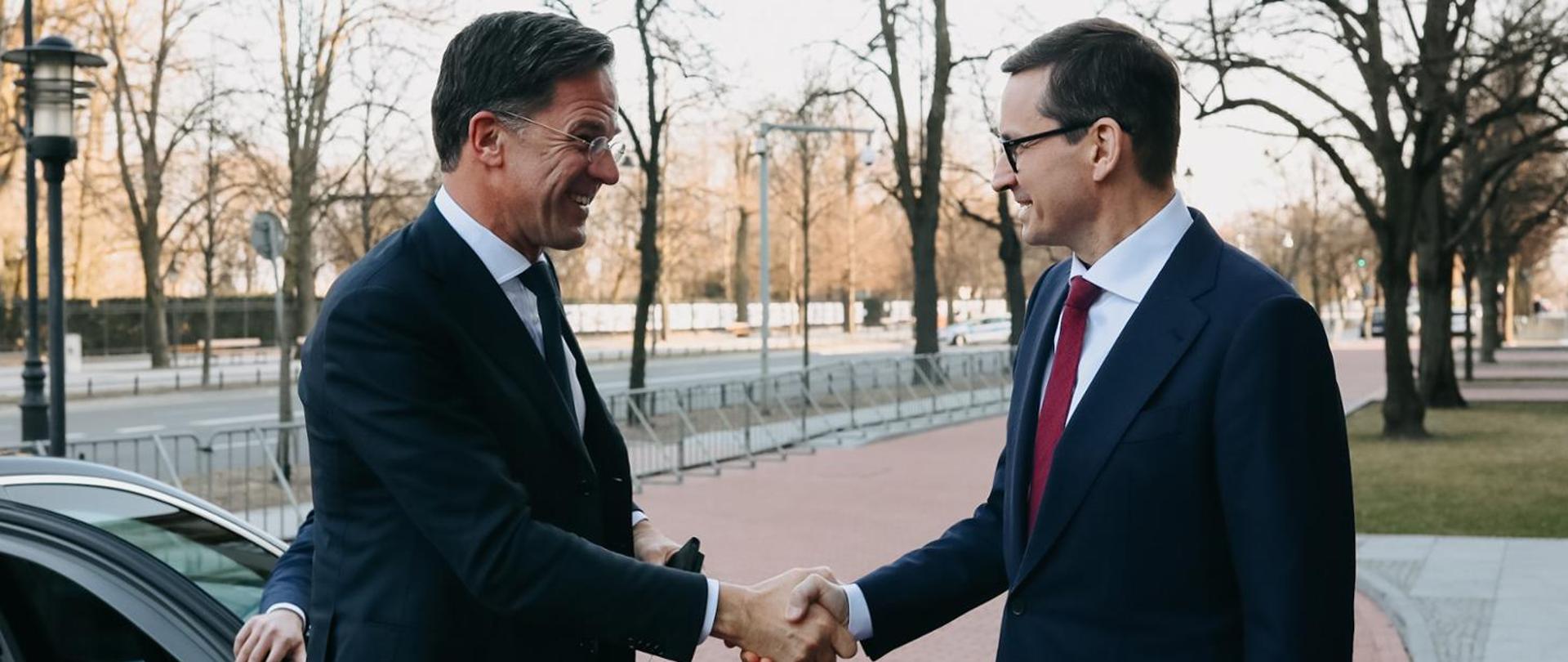 https://www.gov.pl/web/primeminister/prime-minister-mateusz-morawiecki-i-would-like-to-thank-the-kingdom-of-the-netherlands-and-mark-personally-for-their-pledge-of-full-support-in-the-current-situation