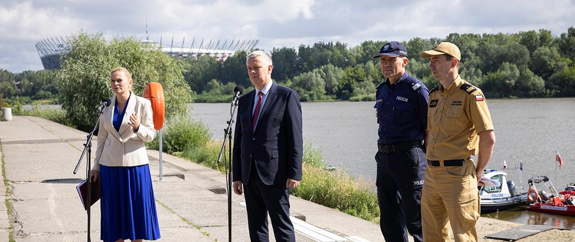 Konferencja na temat bezpieczeństwa podczas letniego wypoczynku