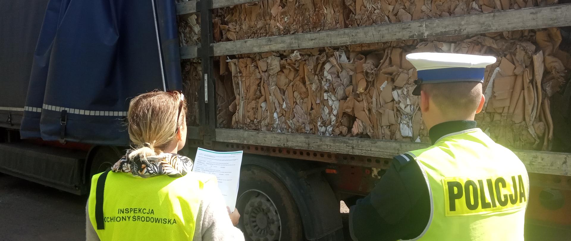 Kontrola podczas Akcji "Nielegalne Odpady 2023" przeprowadzona przez WIOŚ wspólnie z funkcjonariuszami Komendy Powiatowej Policji w Oleśnie