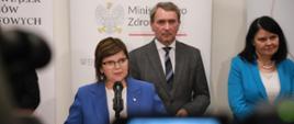Na zdj. minister zdrowia Izabela Leszczyna, wiceministrowie Marek Kos i Katarzyna Kacperczyk.