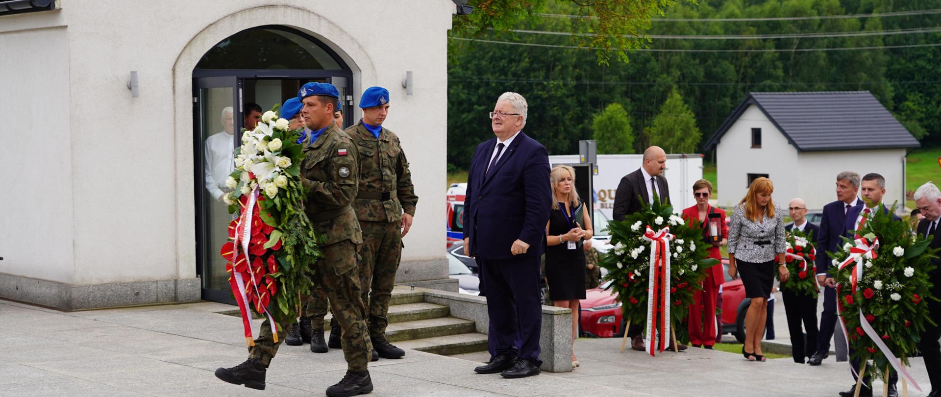 Minister Czesław Siekierski podczas uroczystości w Michniowie (fot. MRiRW)