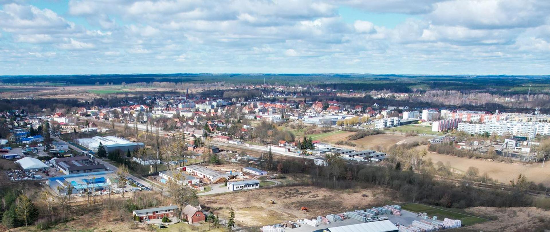 Widok z lotu ptaka na miejscowość Złocieniec.