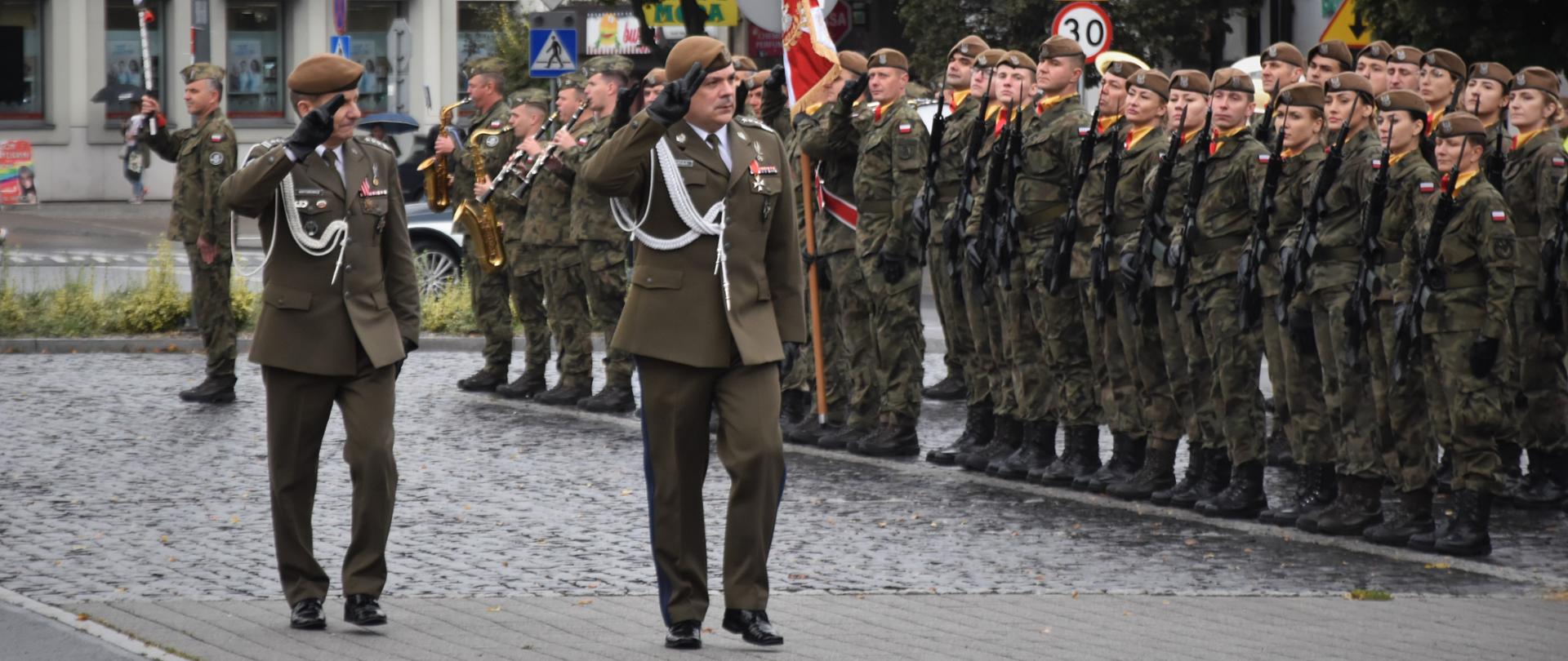 Przysięga żołnierzy Wojska Obrony Terytorialnej w Łasku