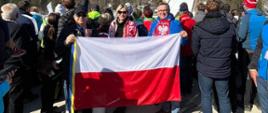 Ambasador RP Krzysztof Olendzki, Ambasador Ukrainy Mykhailo Brodovych oraz Joanna Olendzka kibicują polskim skoczkom w Planicy