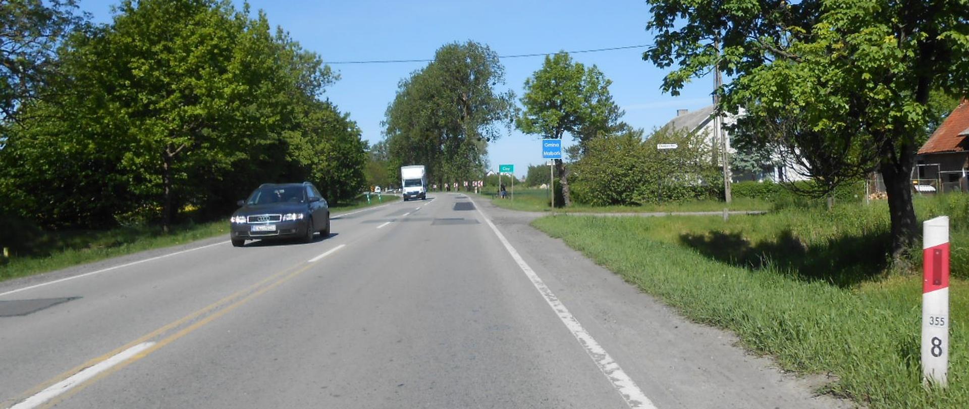 Zdjęcie przedstawia stan obecny drogi krajowej nr 22 w Cisach w kierunku Malborka