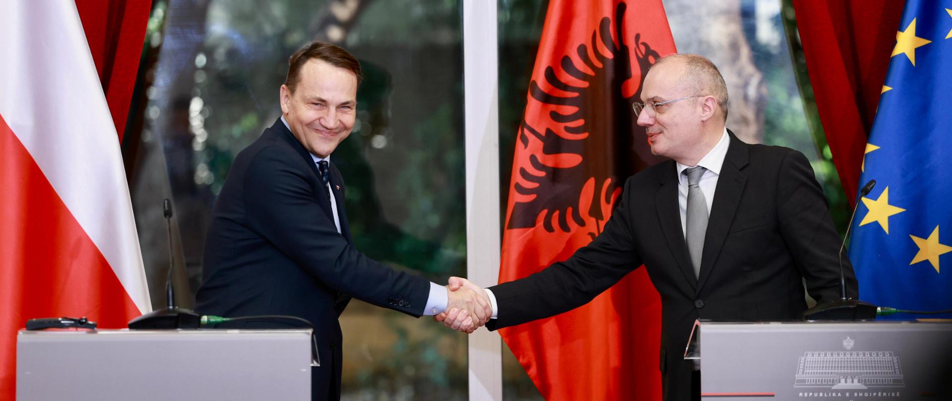 Wizyta Ministra Sikorskiego w Tiranie. Fot. S. Indra /MSZ