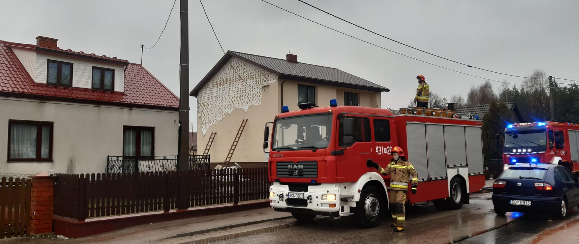 Uszkodzenie elewacji budynku w Nałęczowie