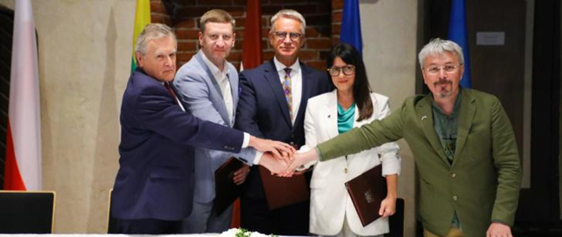 Polijas, Latvijas, Lietuvas, Igaunijas un Ukrainas kultūras ministru kopīgā deklarācija par starptautisko atbalstu Ukrainai