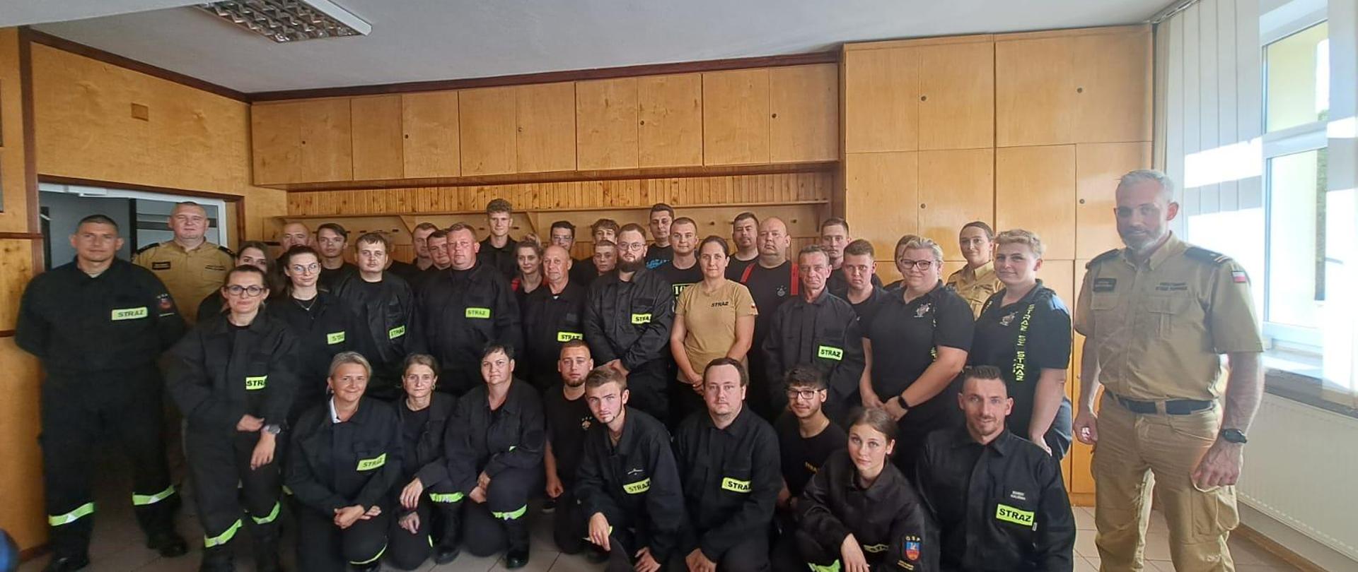 Kolejni strażacy ratownicy w jednostkach OSP powiatu gostynińskiego