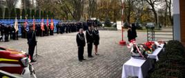 Uroczysty apel z okazji przekazania samochodów dla jednostek Ochotniczych Straży Pożarnych z terenu gminy Bejsce 
