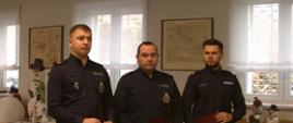 Podziękowania dla strażaków i policjantów walczących ze skutkami powodzi