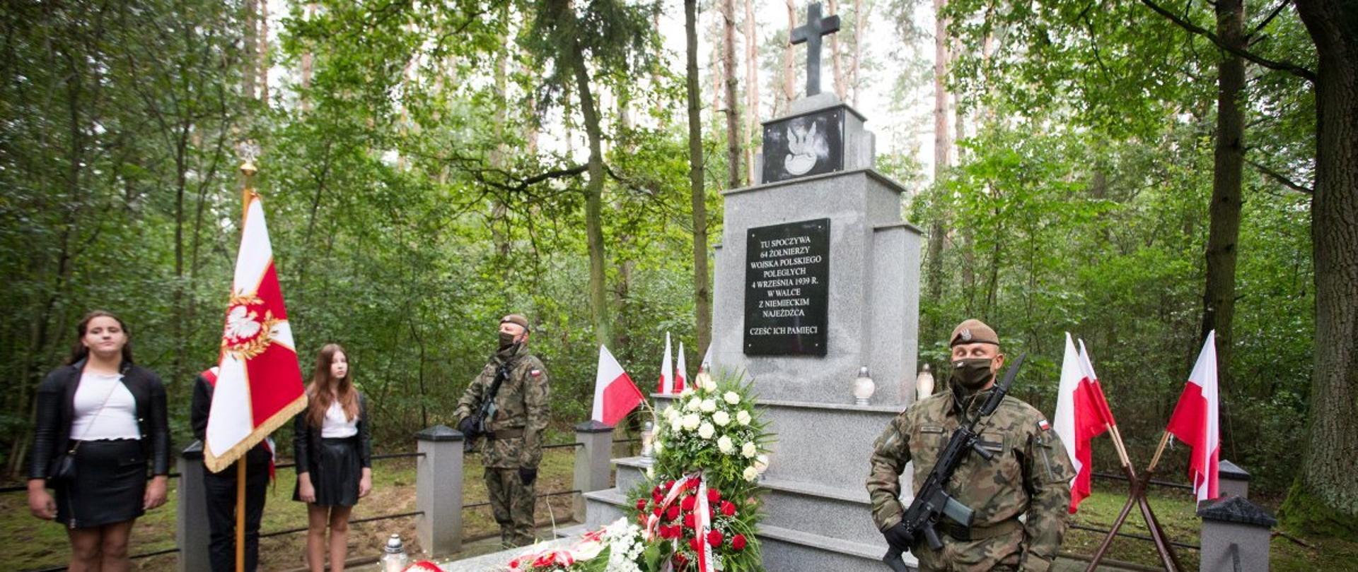 Uroczystości upamiętniające rocznicę wybuchu II wojny światowej. Zdjęcie: Grzegorz Szykulski.