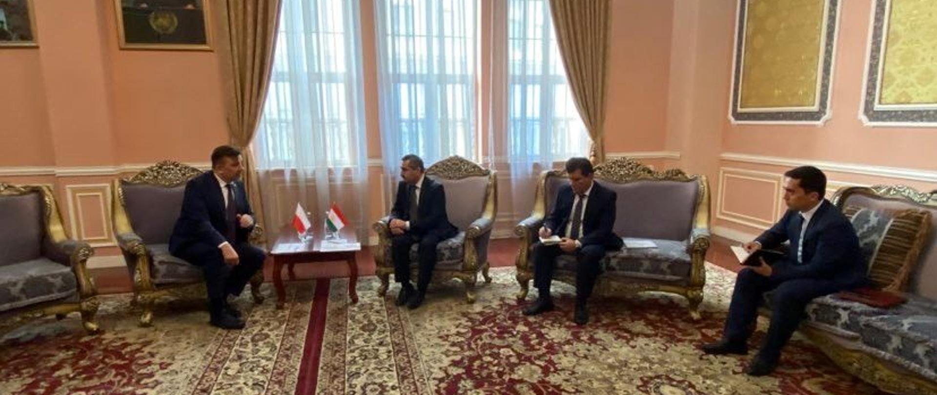 
Spotkanie Ambasadora z wiceministrem spraw zagranicznych Tadżykistanu.
