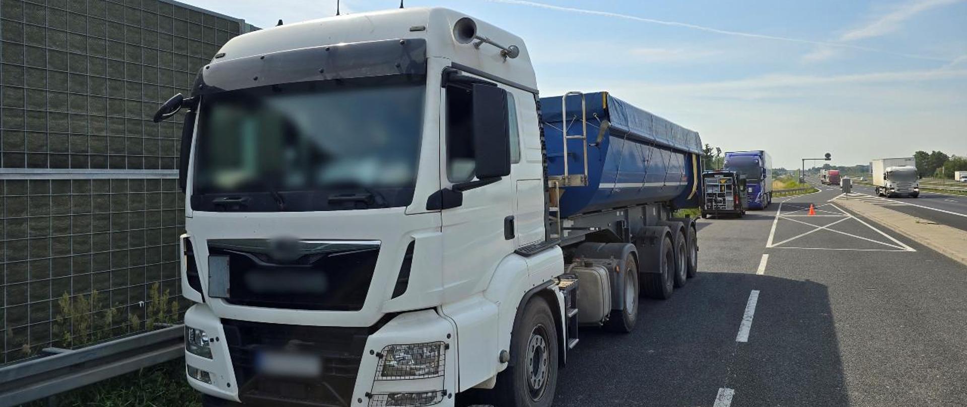 Za ciężkie transporty blachy i kruszywa na wagach ITD