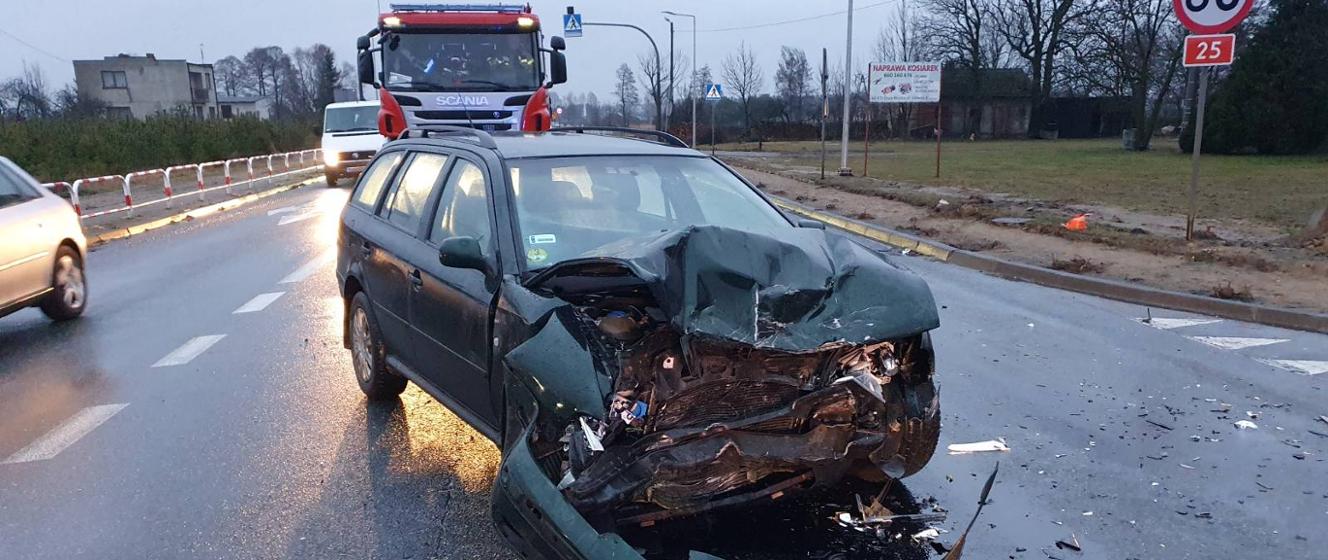 WYPADEK NA DRODZE KRAJOWEJ NR 25 - Komenda Miejska Państwowej Straży ...