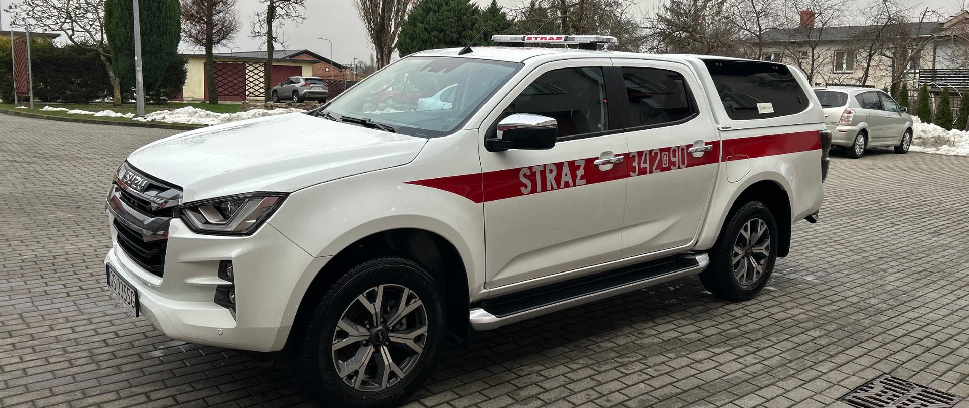 nowy lekki samochód rozpoznania ratowniczego SLRr, na podwoziu typu pick-up marki Isuzu D-Max z 2024 roku. 