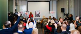 The event was organised by the World Association of Polish Media Abroad. On the picture its President, Teresa Sygnarek and participants of the meeting