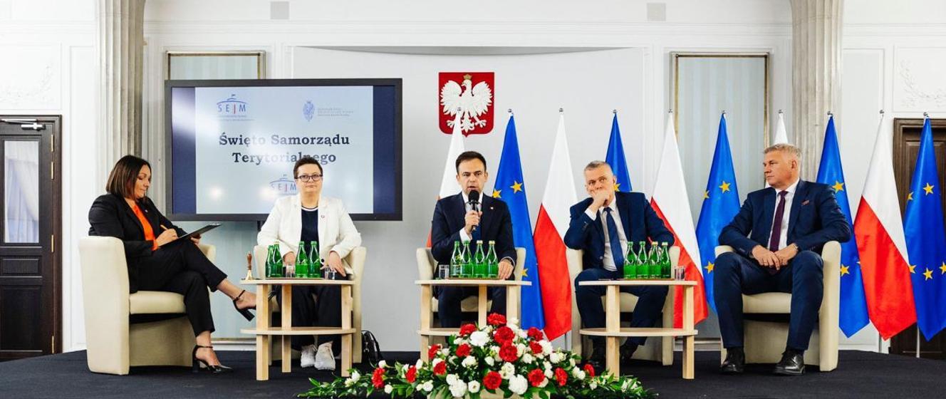 Konferencja „Święto Samorządu Terytorialnego” Z Udziałem Ministra ...